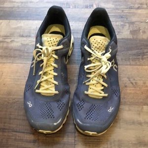 On Cloud Cloud Flow Running Shoes